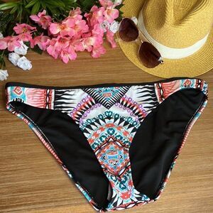 Gibson Latimer Black and White Geometric Bikini Bottom Size Large